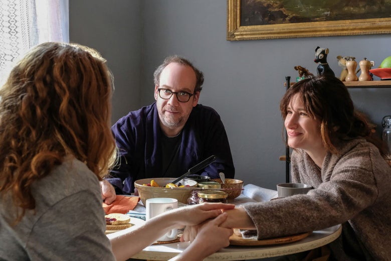 Paul Giamatti and Kathryn Hahn in Private Life